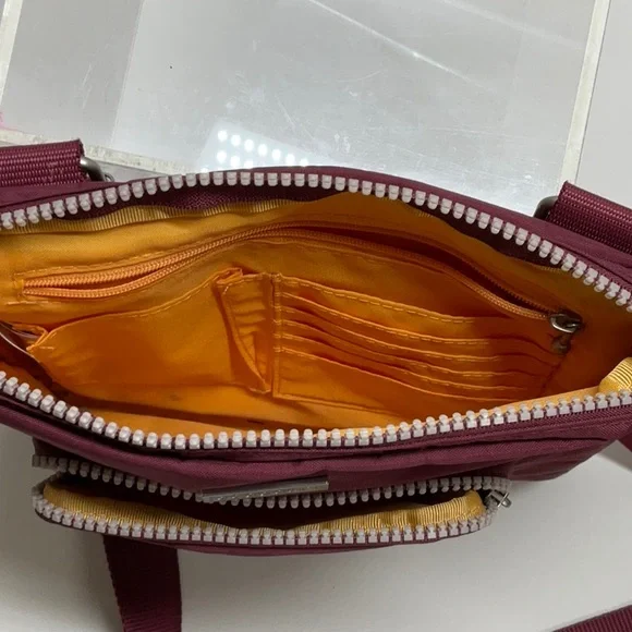 Baggallini Crossbody Maroon - Picture 5 of 10